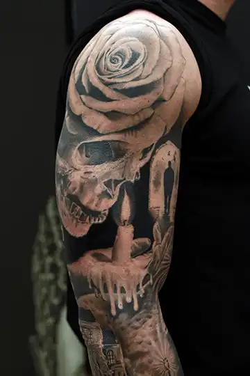 totenkopf tattoo in essen, tattoo armm mann